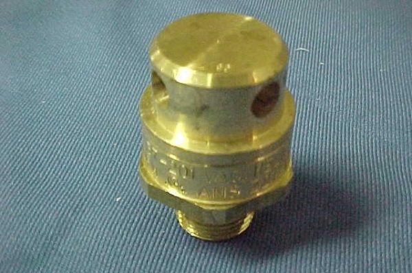 STERIS P750569-091 Vacuum Relief Valve 1/2 - 2262