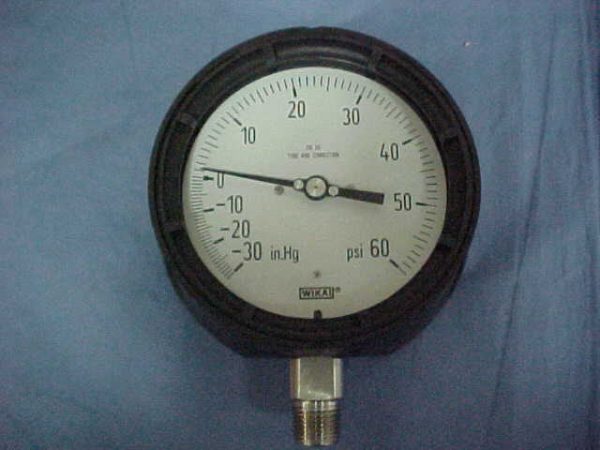 STERIS P338520-331 Chamber Pressure Gauge -30-+60 PSI Bottom Mounted - 7694